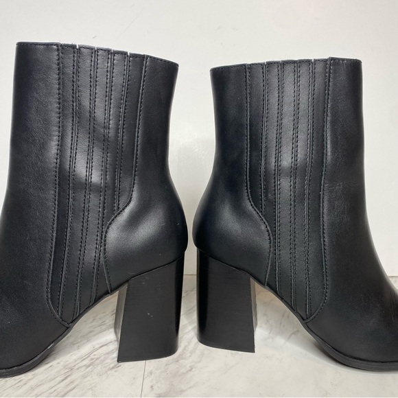 Blondo Indi Black Leather Pointy Toe Heeled Bootie 7 1/2 M - Picture 8 of 14